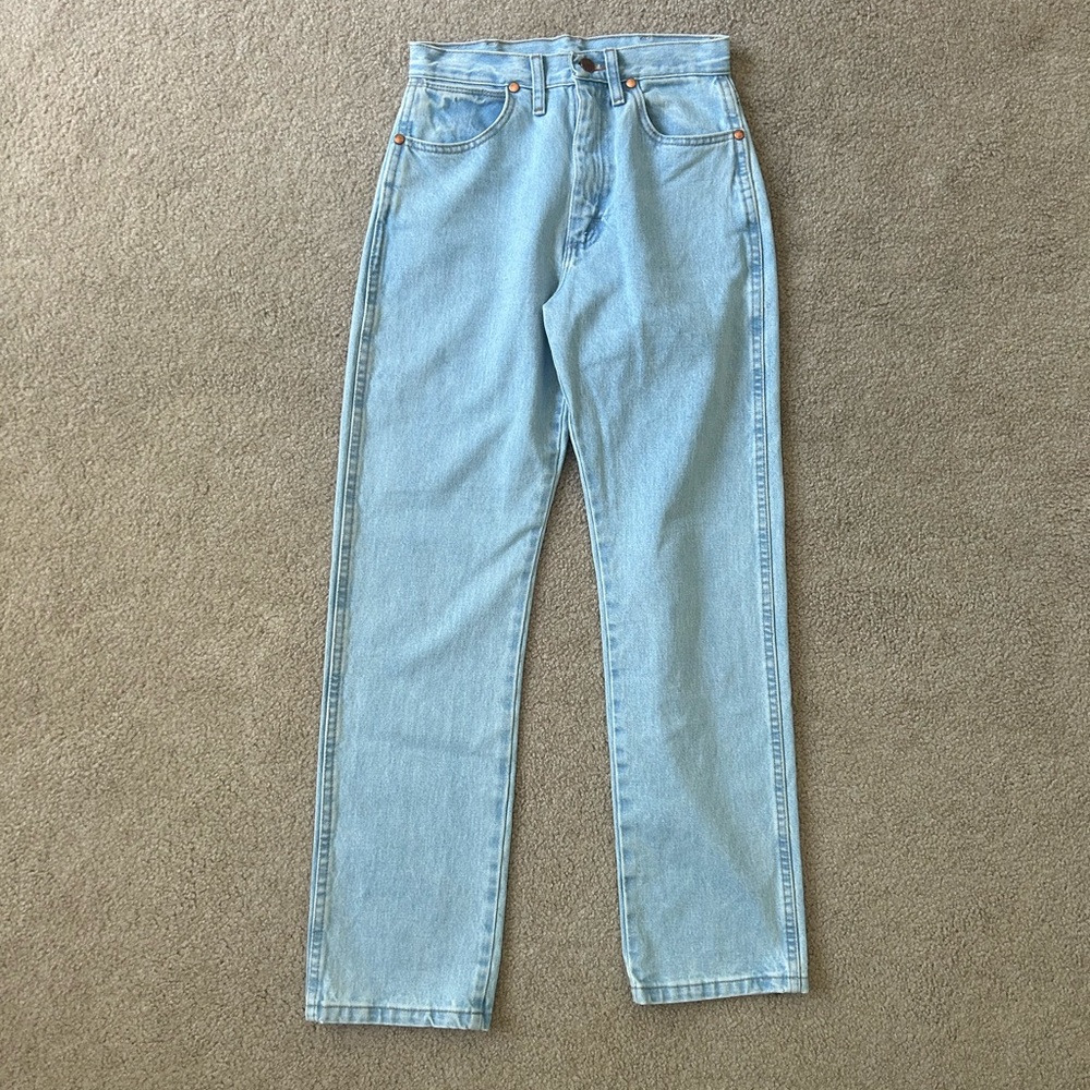 WOMEN'S WRANGLER® COWBOY CUT® SLIM FIT JEAN IN BLEACH